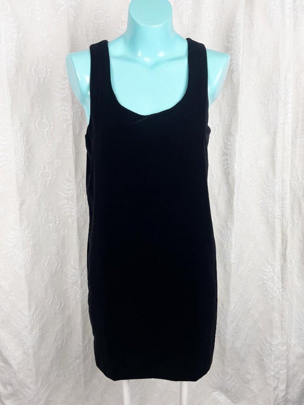 Vintage Y2K black velvet shift dress J. Crew 90s grunge goth clubbing dancing 8